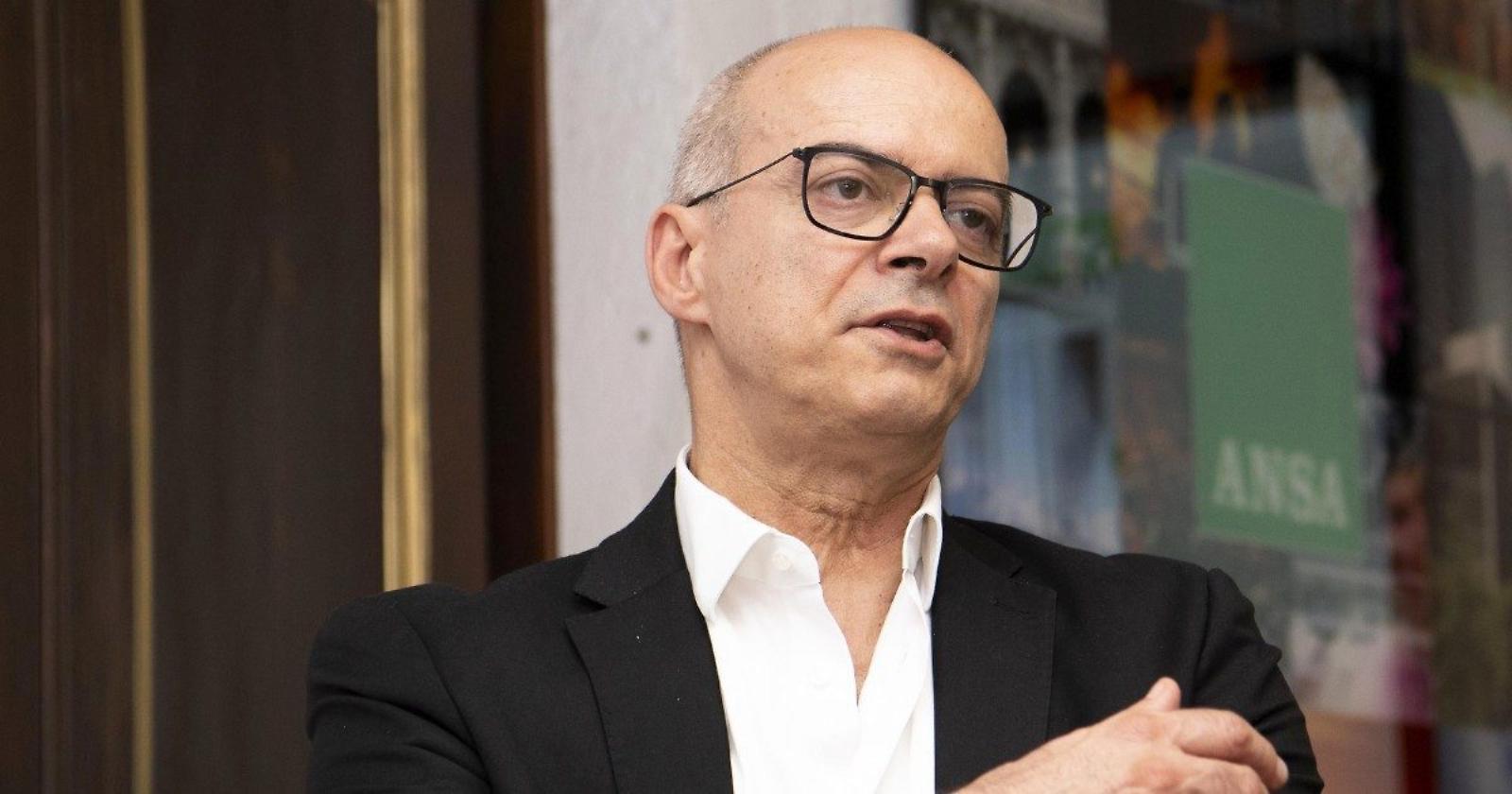 Toma non schioda dalla poltrona, fino all'ultimo soldo: il Molise è l'ultima regione che va al voto