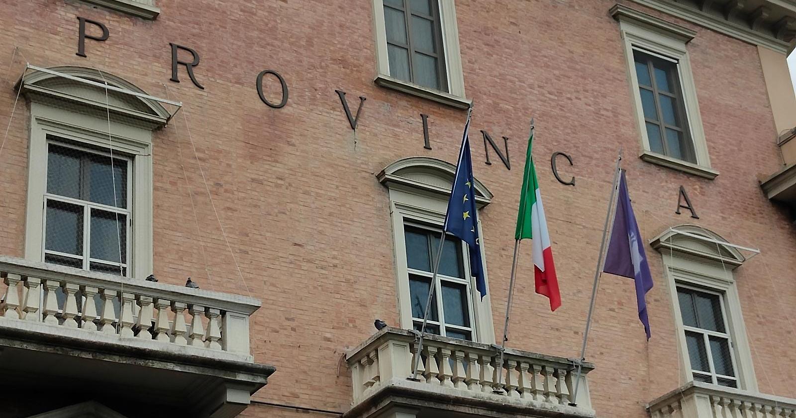 Edilizia scolastica: oltre 3 milioni per il Bachelet di Nova Siri e L'Iis Bernalda - Ferrandina