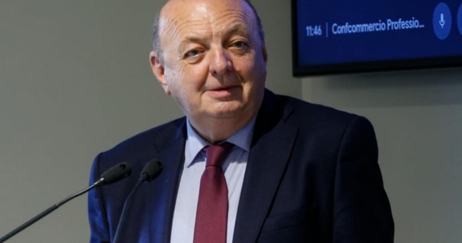 Automotive, addio a benzina e diesel? Parla il ministro Pichetto: "Si alla scienza no all'ideologia"