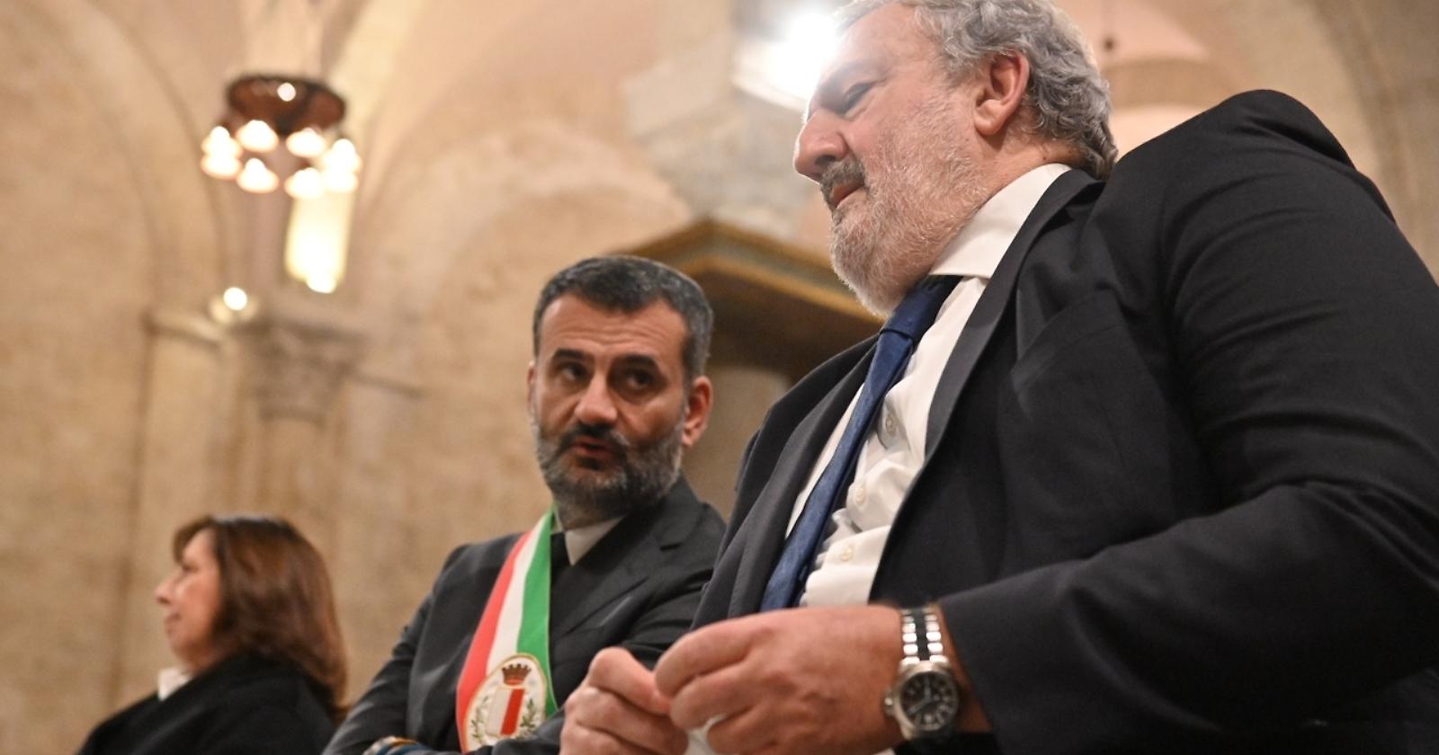 E' scontro sui rifiuti tra Emiliano e Decaro che contesta l'impianto della NewO finanziata dalla Regione con 10milioni di euro