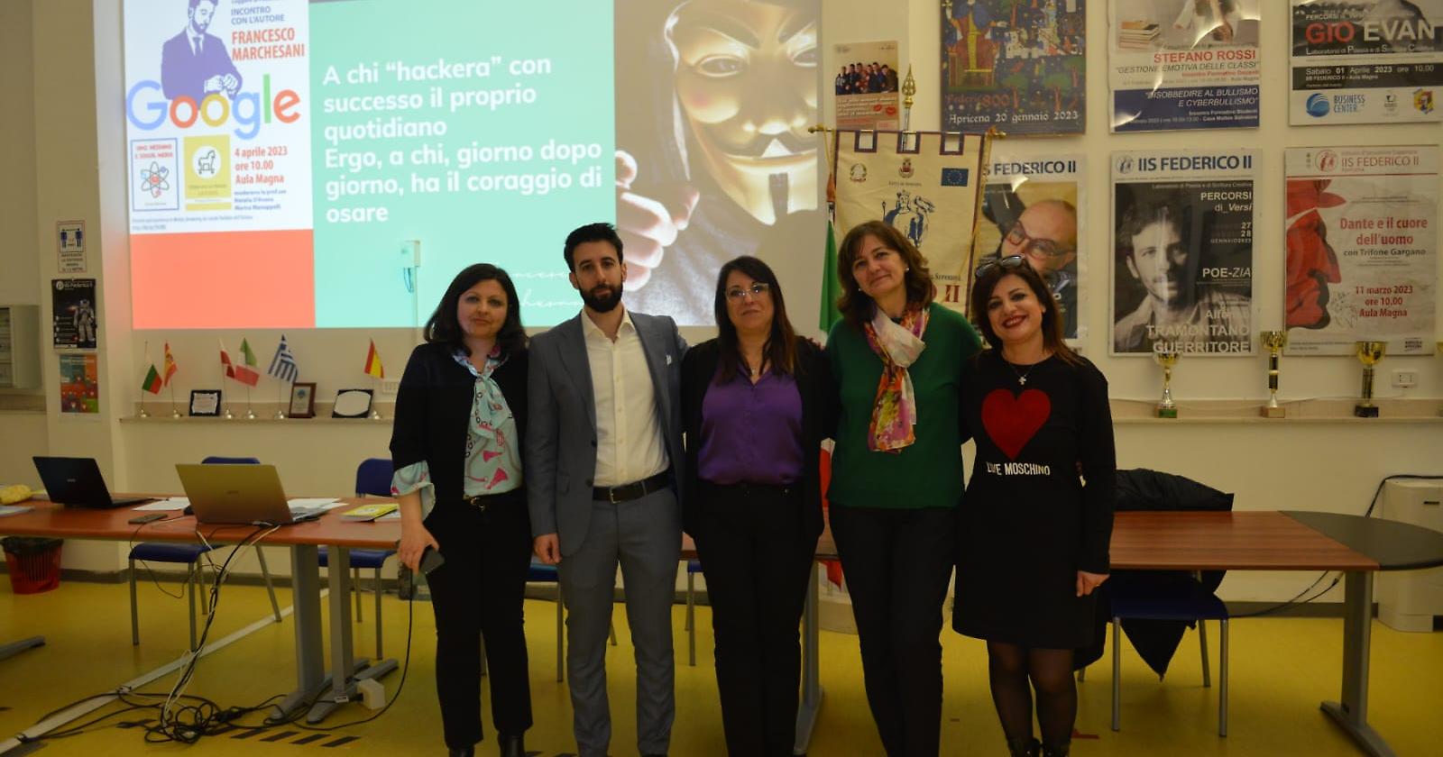 Apricena, a lezione con Francesco Marchesani di Google