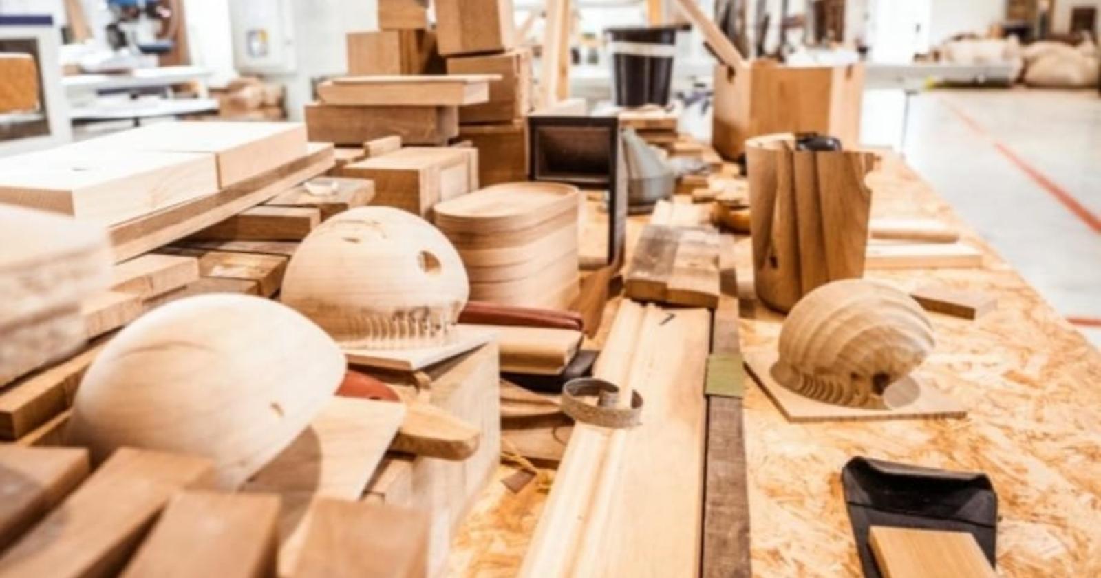 A Matera protestano gli operai del settore legno - arredo