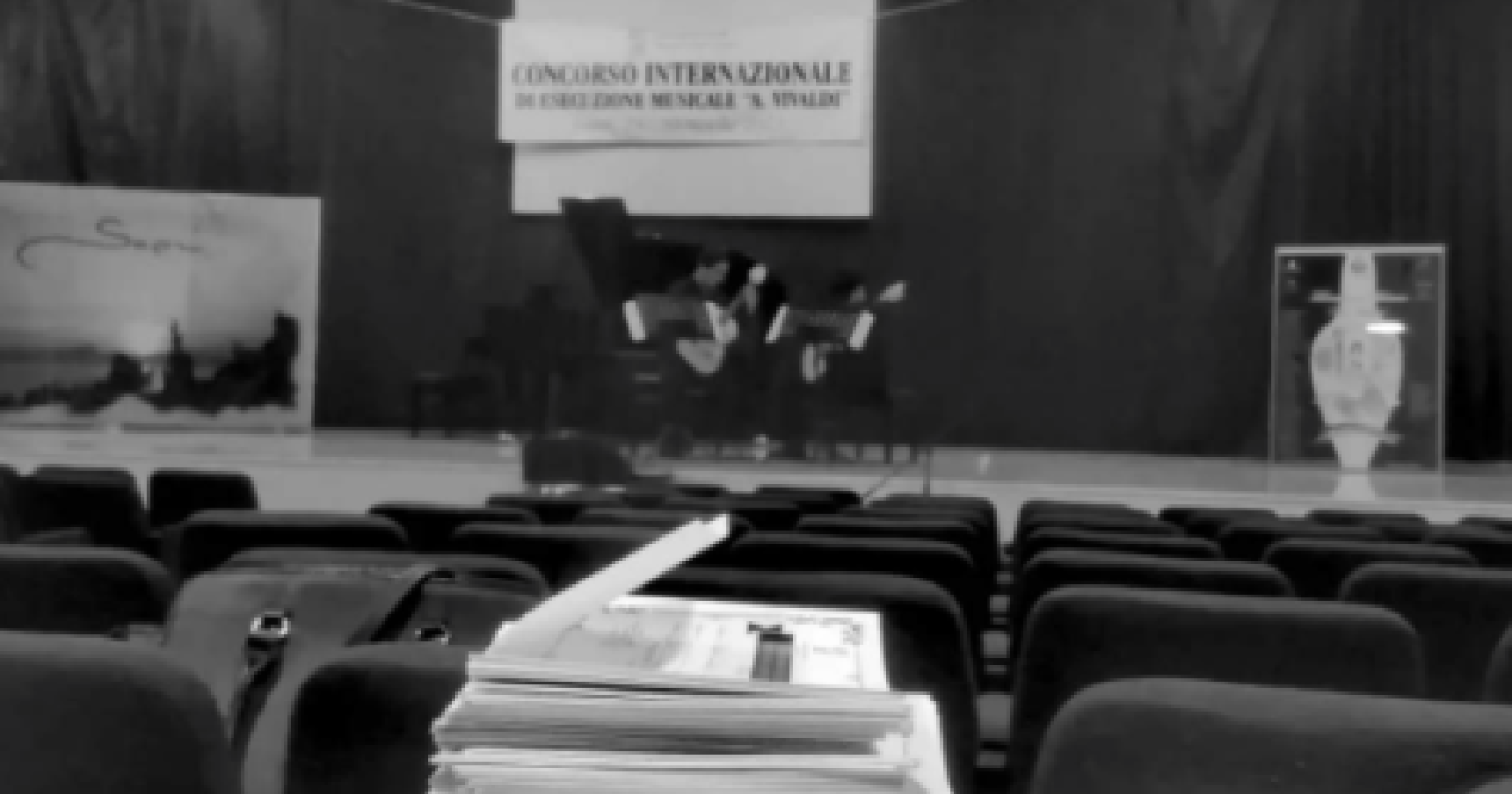 Due studentesse della scuola Benedetto Croce vincono il primo premio nel concorso musicale di Sapri