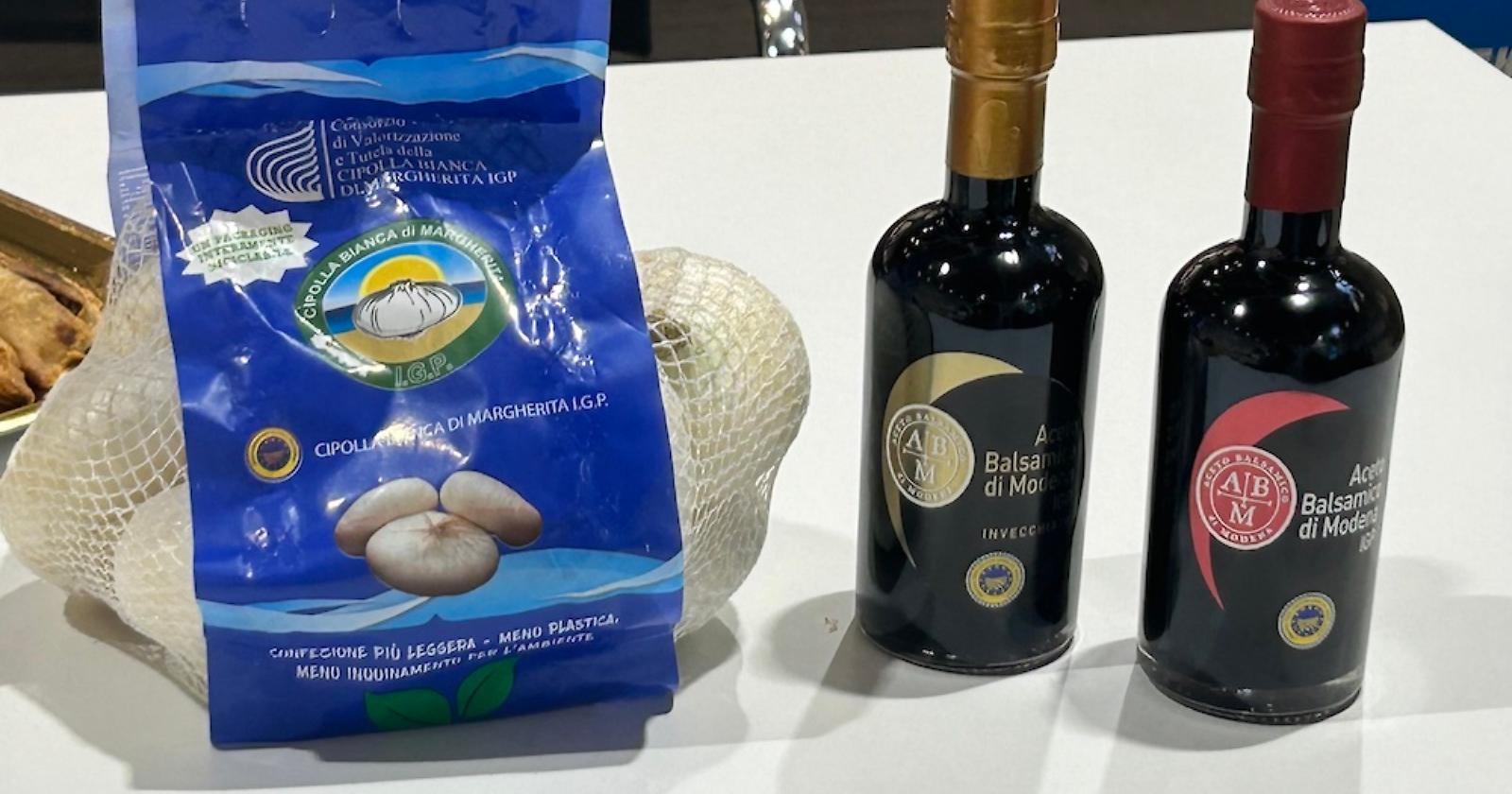 Lei bianca, lui nero: matrimonio prelibato tra la Cipolla bianca di Margherita di Savoia e l'Aceto balsamico di Modena