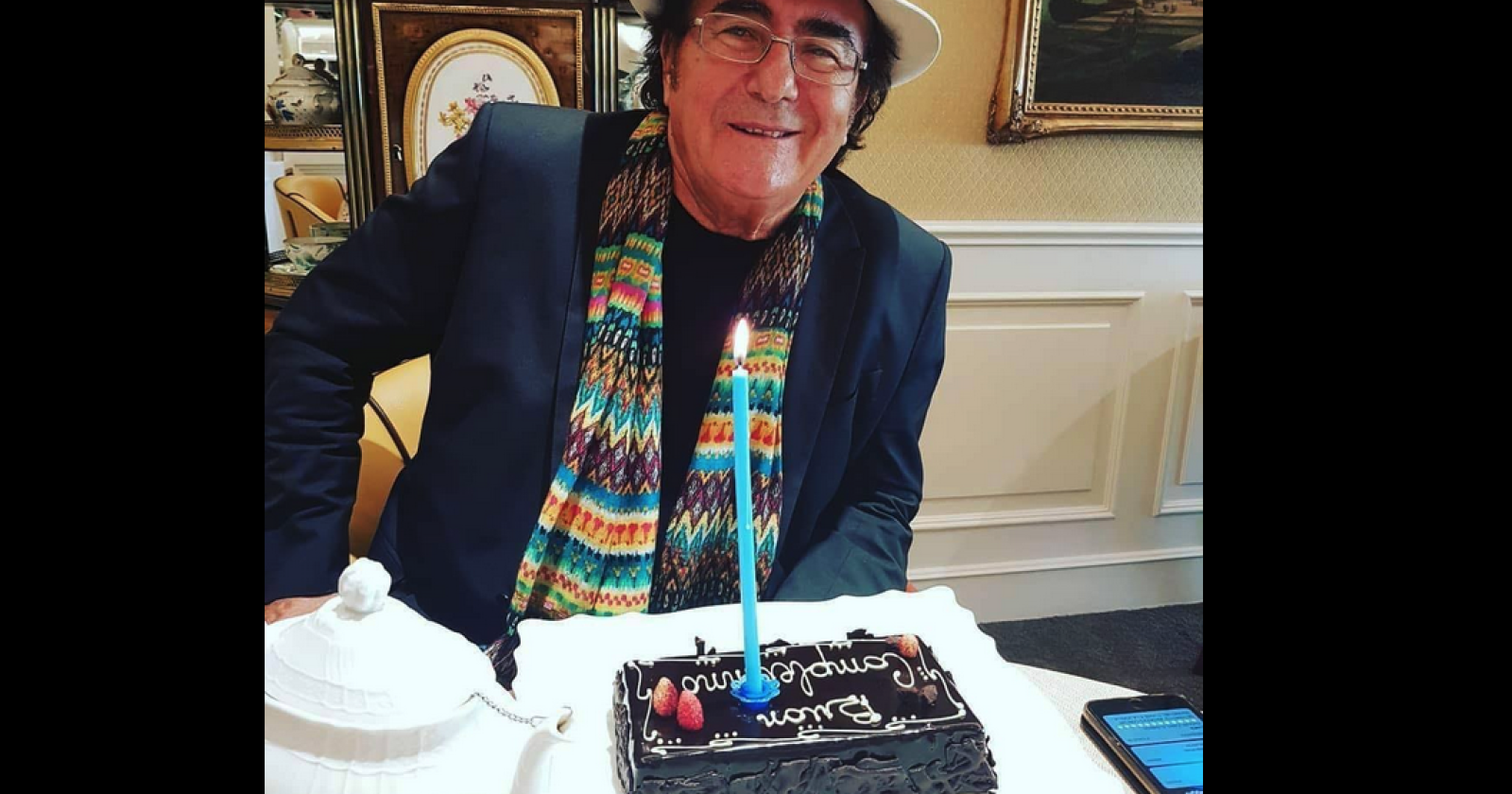 Albano fa... 80. Compleanno da divo per il re del gossip e del palcosenico