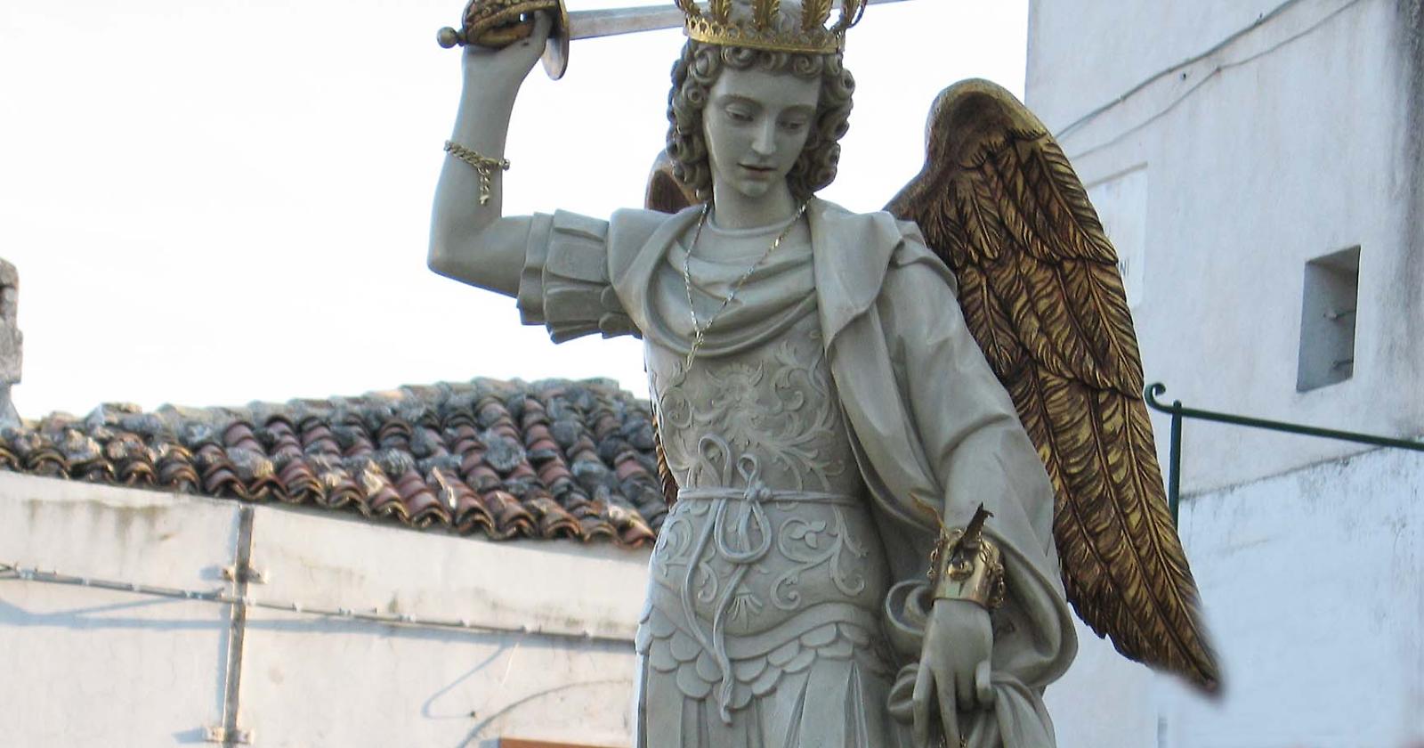 Gemellaggio celestiale tra Roma e Monte Sant'Angelo in nome dell'Arcangelo Michele