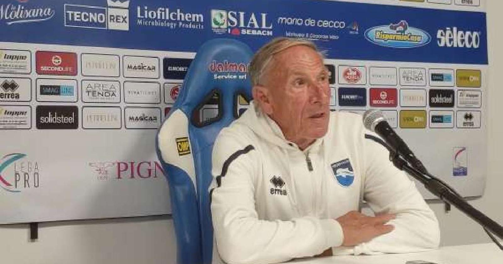 Zeman apparecchia la tavolata da 20mila spettatori all'Adriatico di Pescara col Foggia: «L'appetito viene mangiando.». E a Delio Rossi dice...