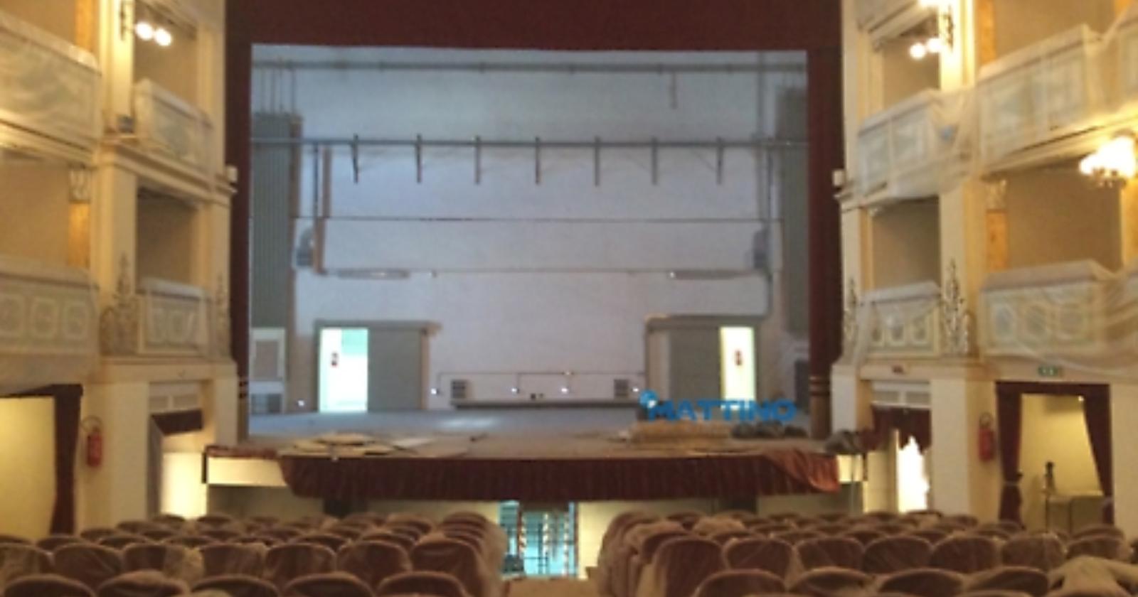 La sentenza del Tribunale e i retroscena della "commedia" sui lavori di ristrutturazione del teatro "Giordano" di Foggia