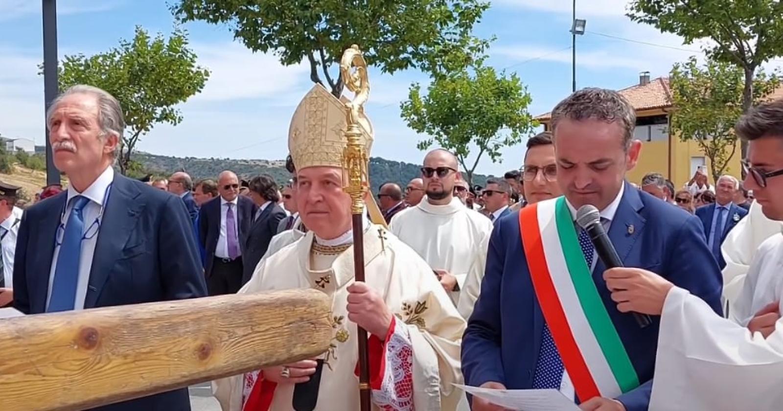 Madonna Nera patrona della Basilicata: a Viggiano la comunità lucana rinnova la propria fede 