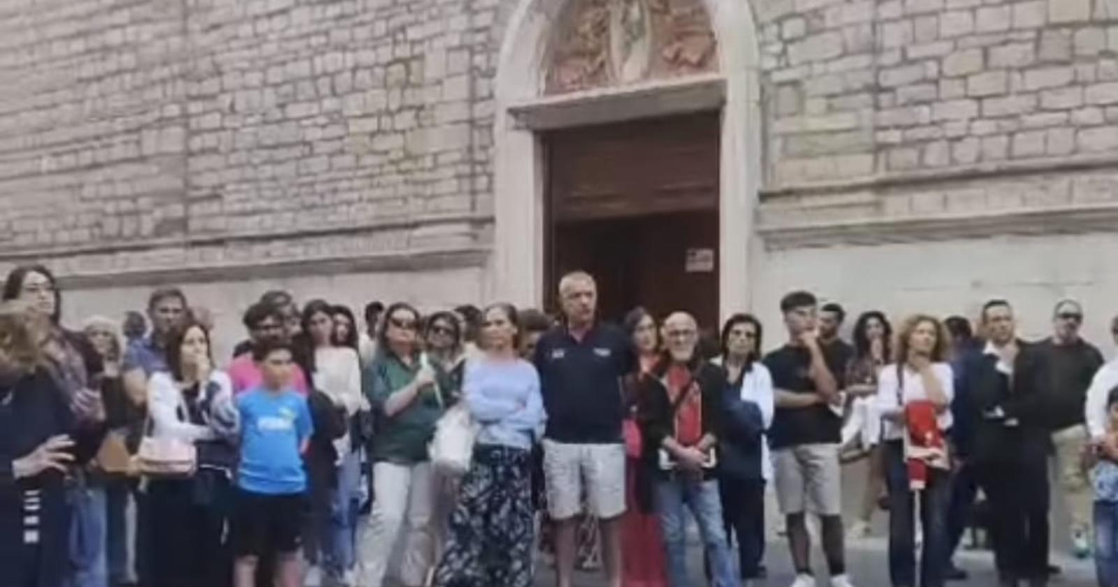 Caso Claps: Via Pretoria si ferma per ascoltare 'In religioso silenzio', sesto episodio del podcast 'Dove nessuno guarda'