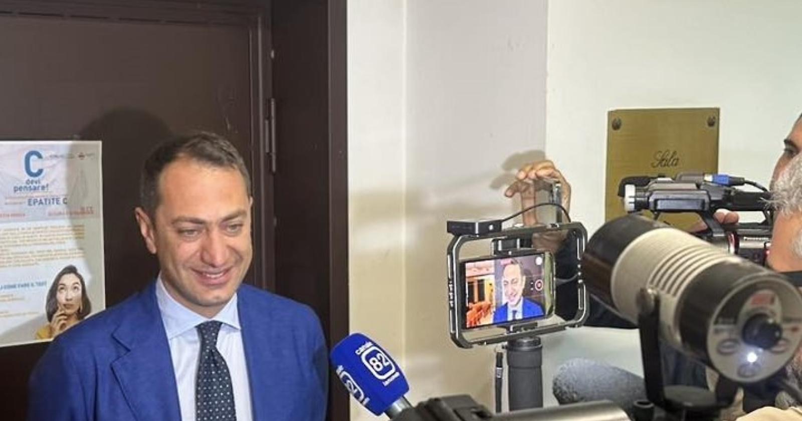 «I sorrisi Durban’s dell’assessore Fanelli»: Sanità lucana? Prima si passi dal tribunale. La storia surreale di una paziente materana