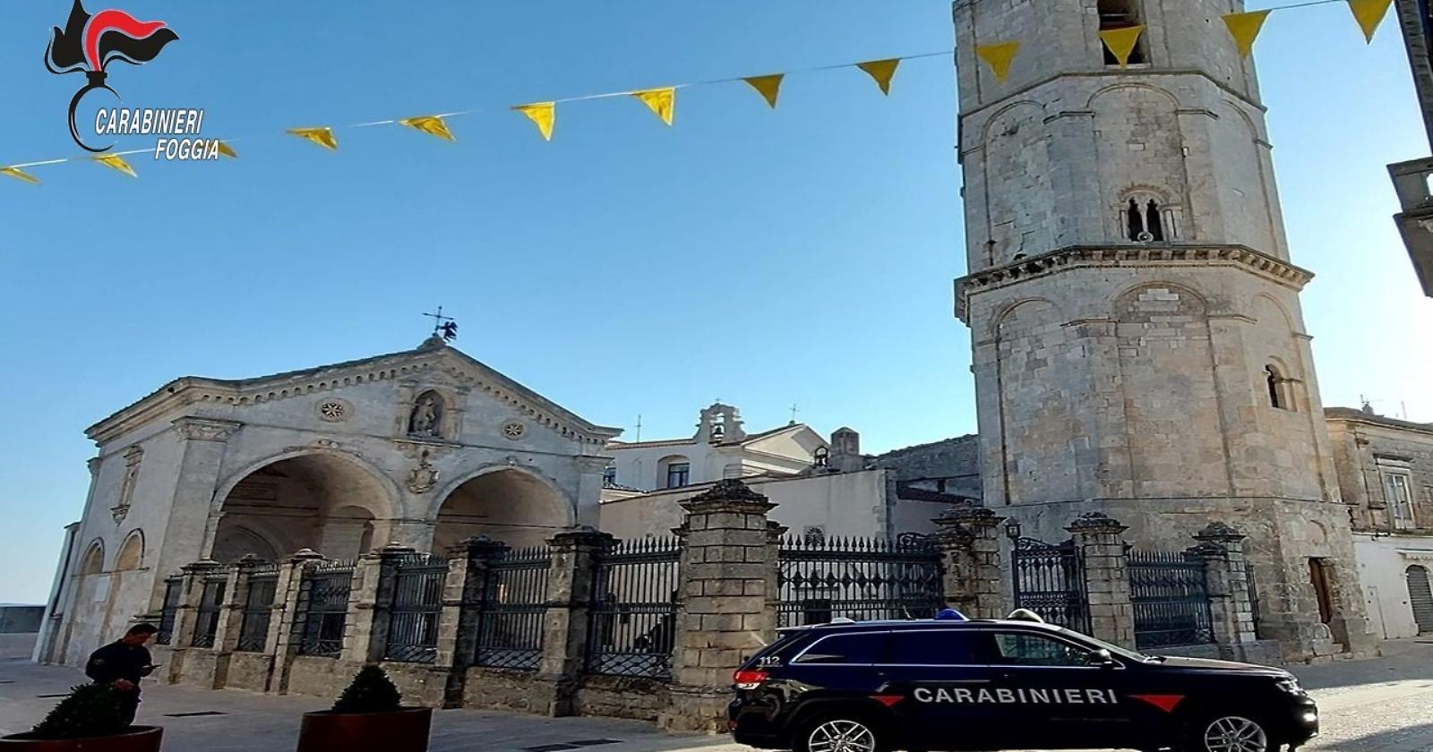 I Carabinieri "oscurano" il belvedere della droga a Monte Sant'Angelo