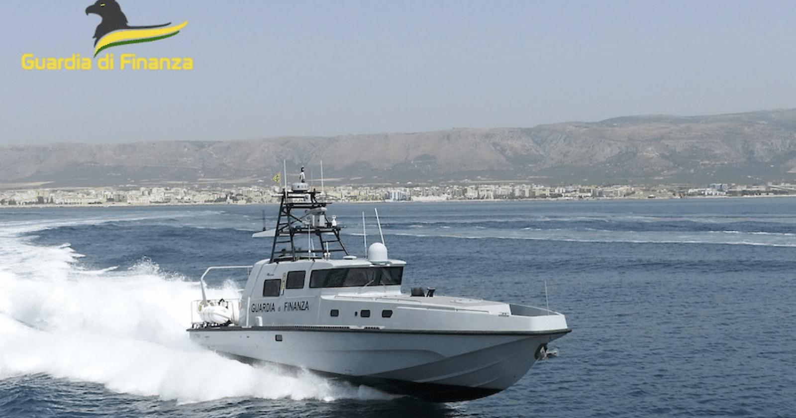 Scontro al largo di Manfredonia tra due motovedette della GdF, feriti lievemente tre finanzieri