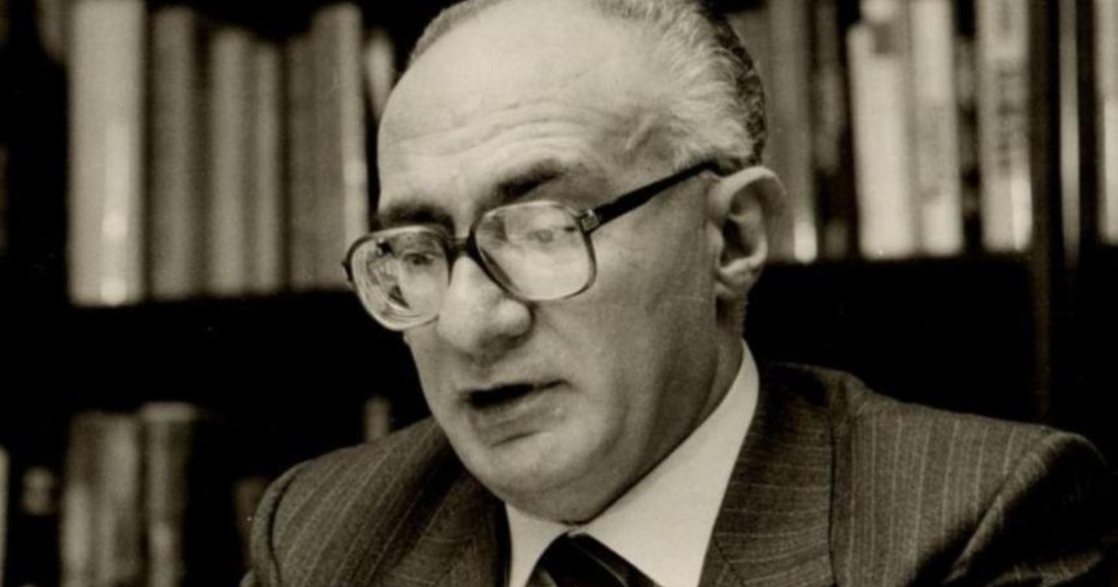 Oggi, 17 novembre 1993, muore a New York Gaetano Scardocchia, il grande giornalista molisano che provocò le dimissioni di Giovanni Leone