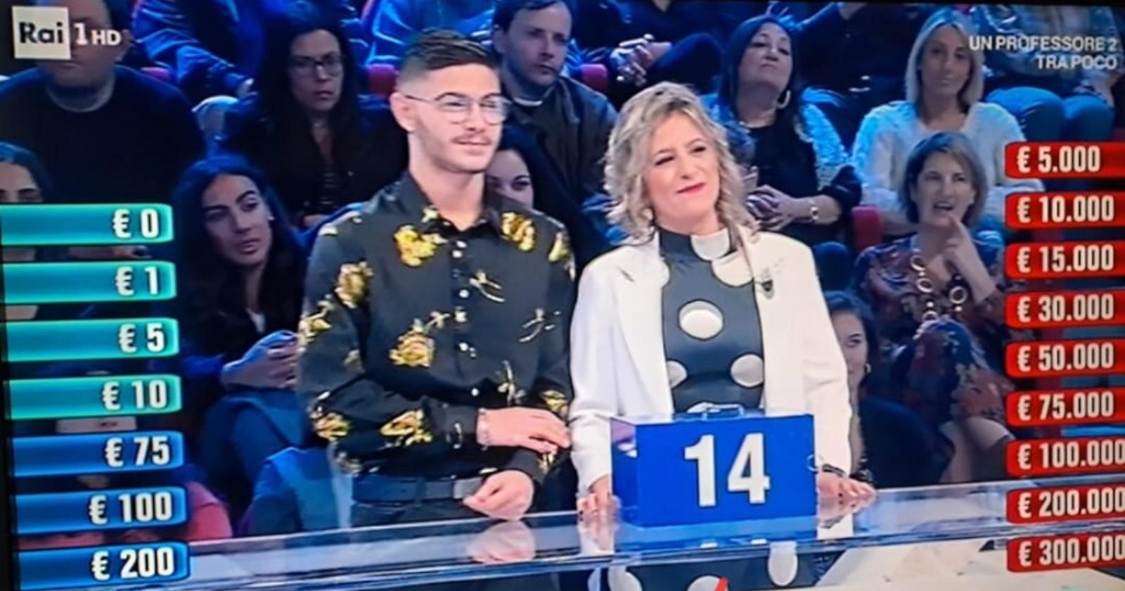 Ad Affari Tuoi su Rai1 Enza da Grassano porta a casa  33mila euro