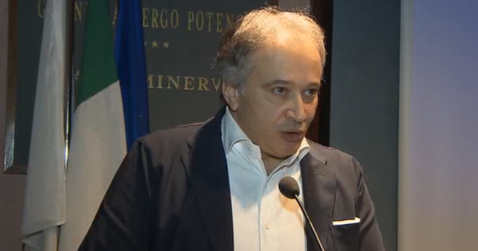 Distanza siderale di Pittella da Chiorazzo. Azione non sostiene la candidatura del cattolico. Pessolano rieletto segretario lucano