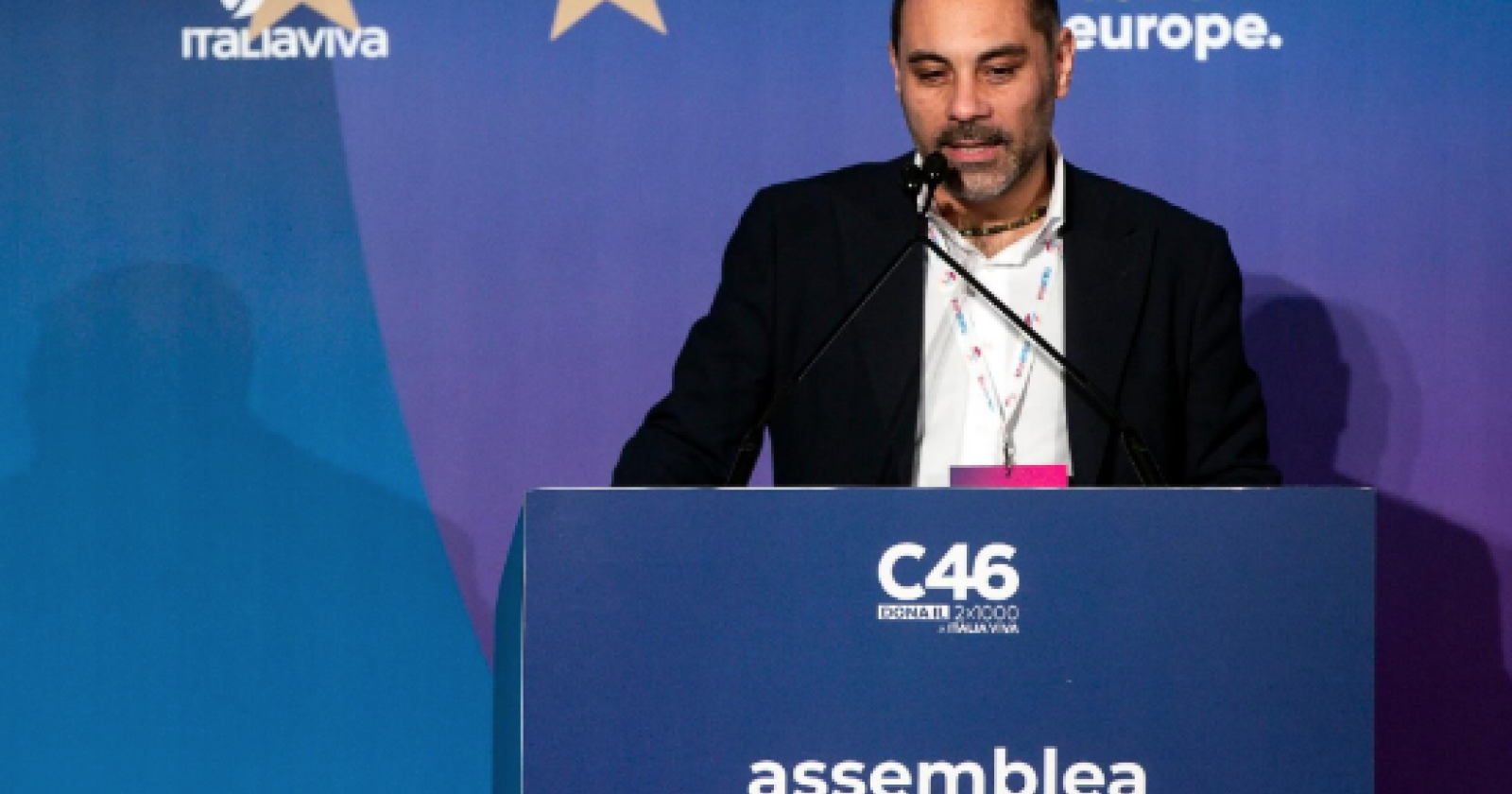 Il Pd nazionale prende le distanze dal sindaco di Taranto Melucci passato con Renzi: «Siamo all'opposizione»