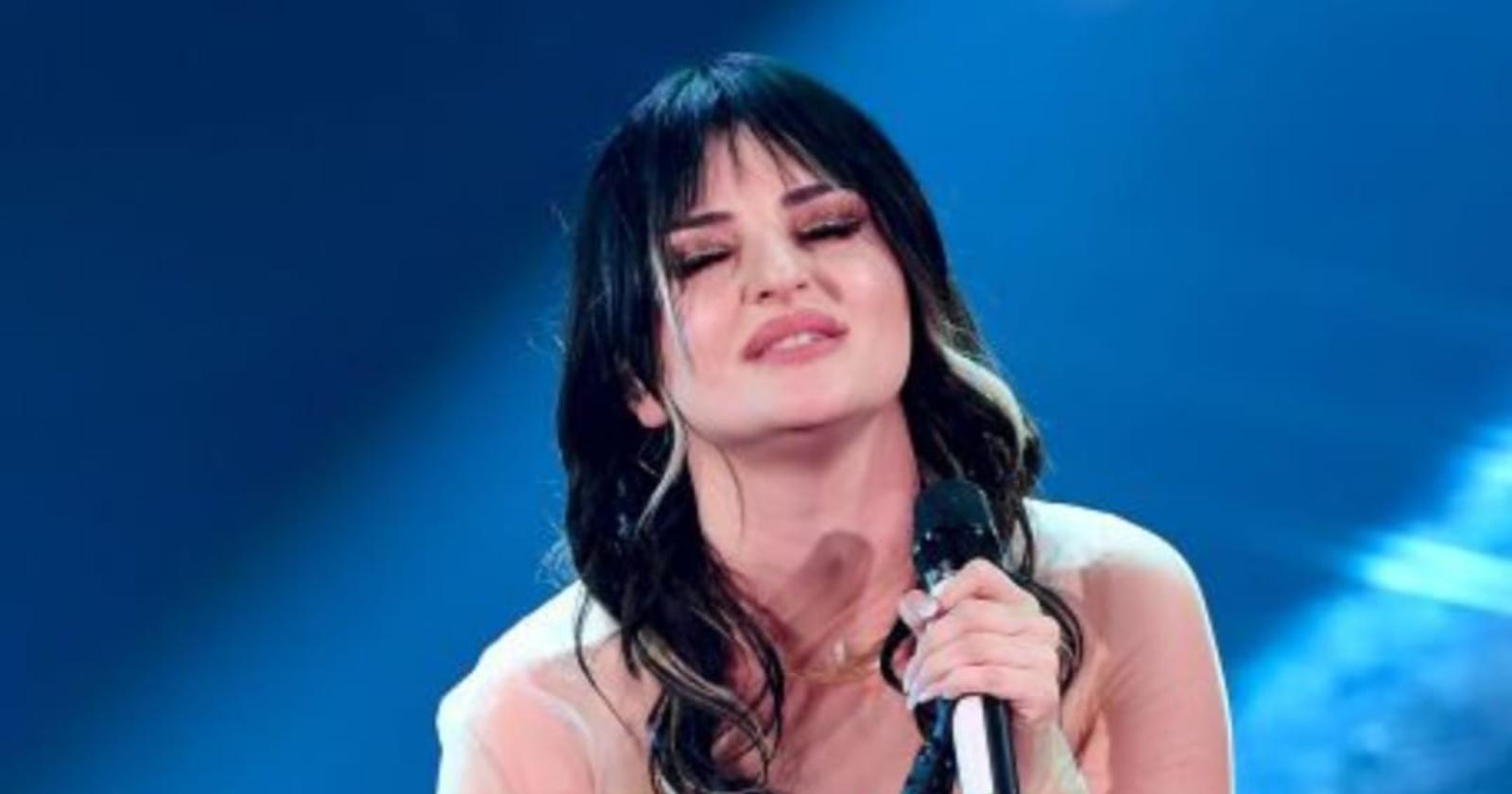 Arisa incorona Angelina Mango: "A Sanremo una degna erede che ha respirato la mia stessa aria"