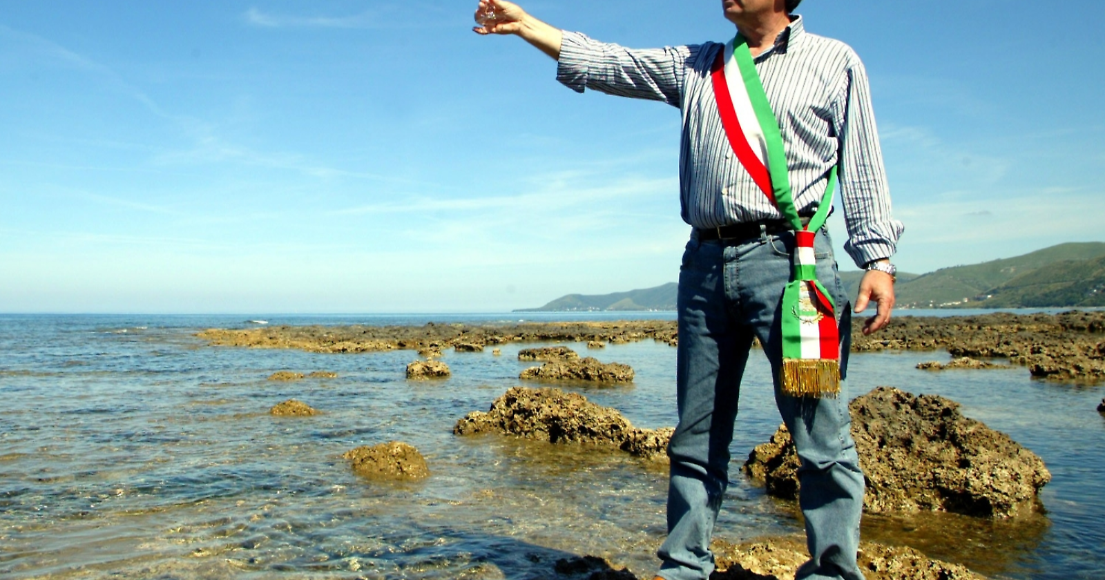 Boom di giovani partecipanti al premio "Angelo Vassallo": 170 progetti da 11 Regioni. Il fratello Dario: «Sono loro il futuro del Paese»