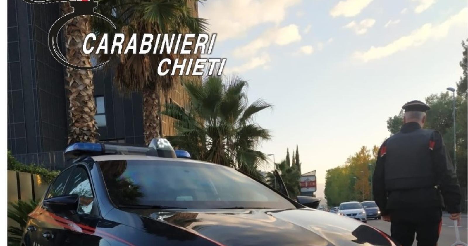 Finisce male per un 32enne pregiudicato di Cerignola il furto di un'auto, con i Carabinieri che gli danno la caccia