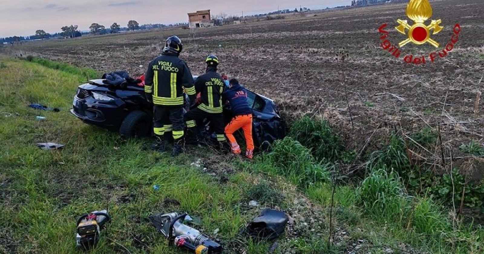 Incidente stradale in contrada Casa Ricotta a Metaponto: 3 feriti lievi e solo tanta paura 