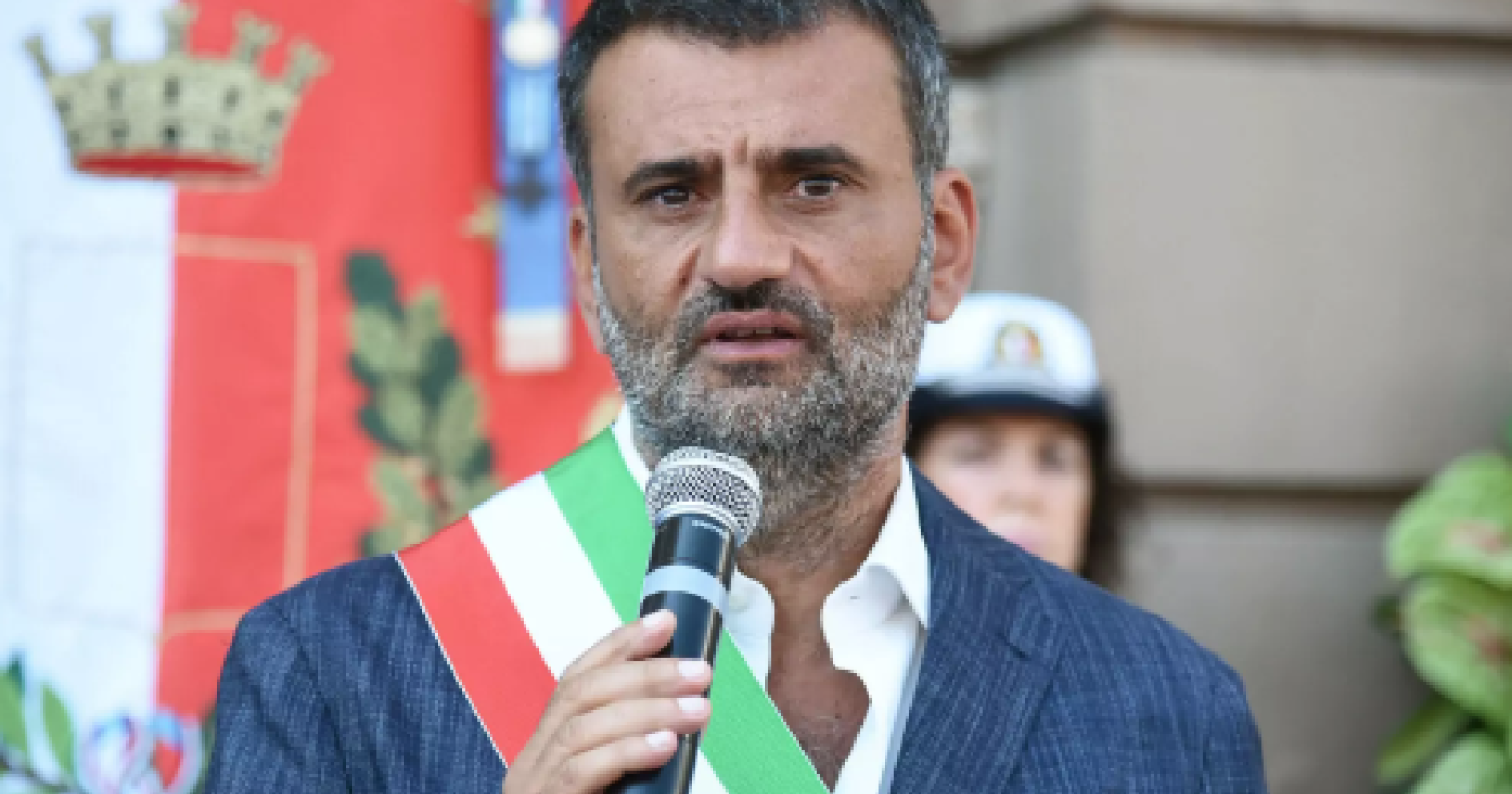 A Pisa muore l'Europa di Ventotene, Decaro: «I manganelli non sono mai la soluzione»