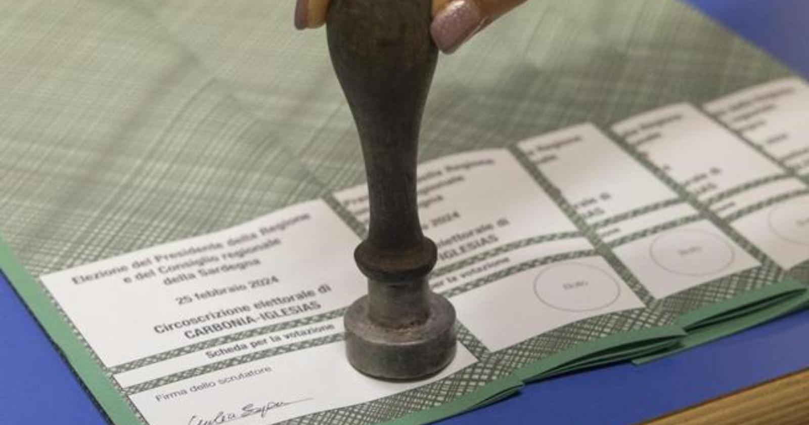 Con i soliti ed evidenti limiti il Pd lucano prova a salire sul carro della Sardegna