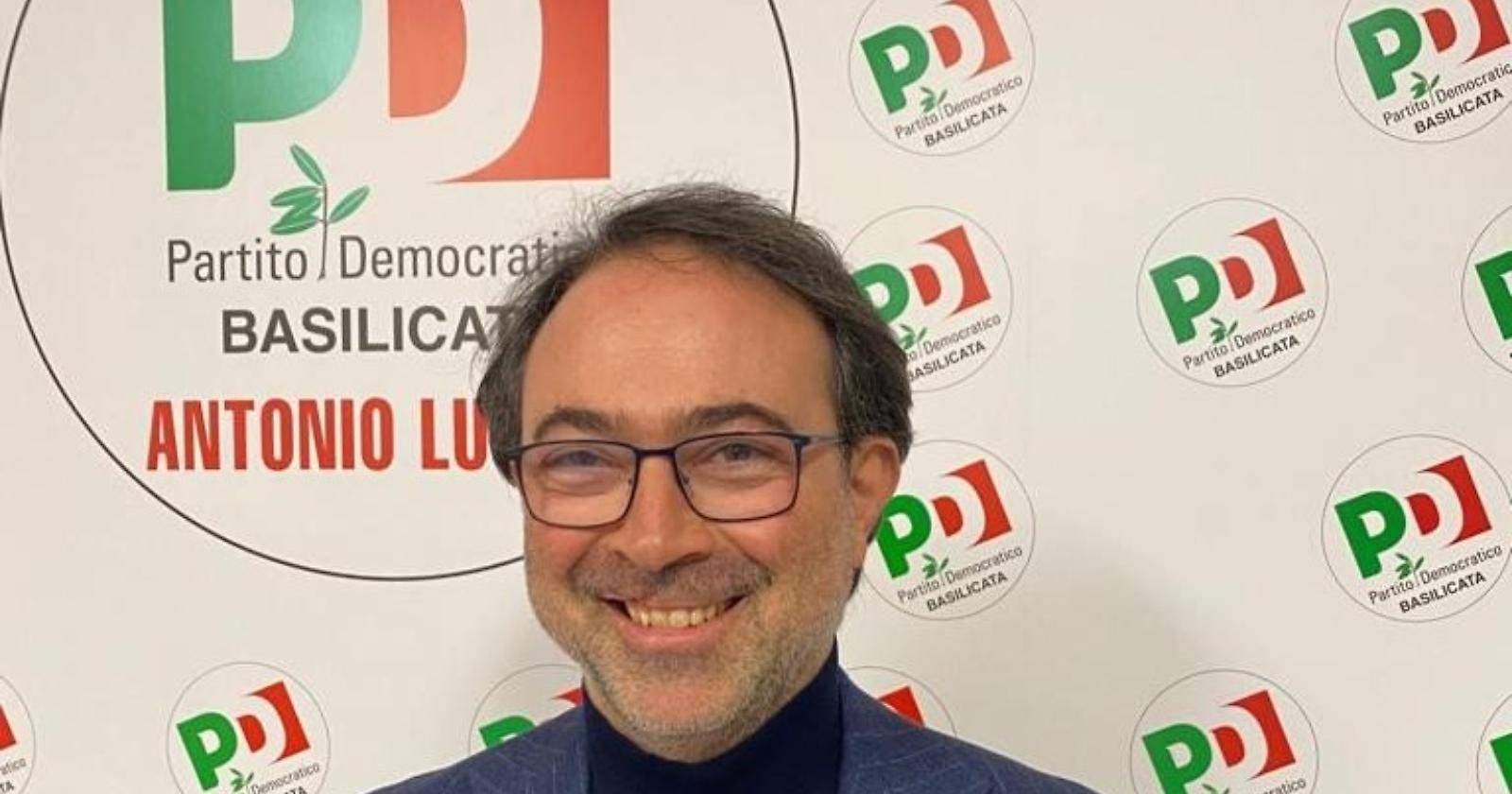 Pd lucano nel caos, Lettieri sui social prova a caricare i Dem: "Archiviare i 5 anni della giunta Bardi"