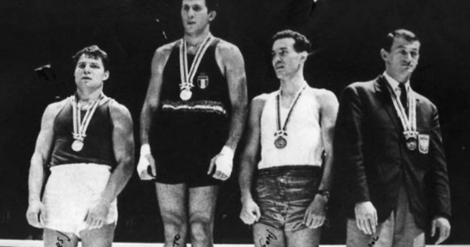 Oggi, 14 Marzo 1943, nasce Cosimo Pinto il pugile d'origine foggiana successore di Cassius Clay