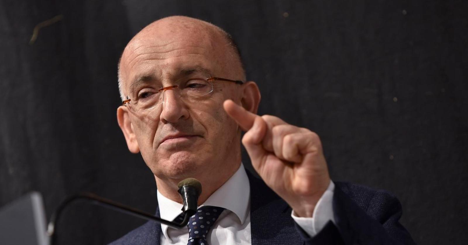 Commissariamento Comune di Bari,  il viceministro alla Giustizia Sisto: "Situazione molto grave, i baresi hanno diritto di sapere"