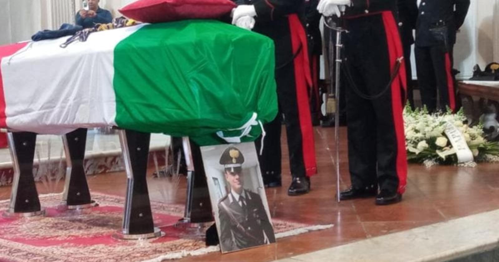 Un Addio al Maresciallo Francesco Pastore: Lutto e Commozione a Manfredonia