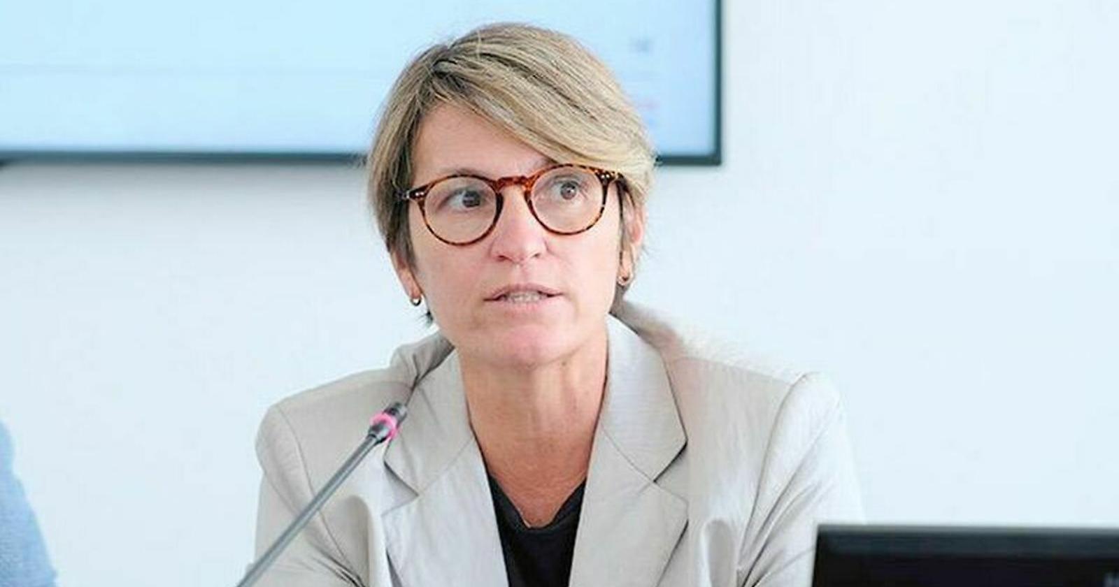 Scosse politiche a Bari: Titti De Simone si dimette dal PD, sostiene Laforgia