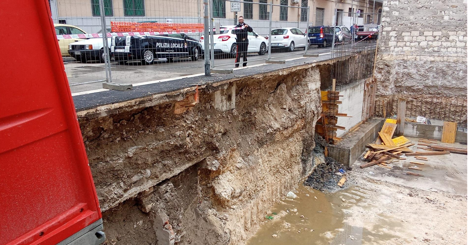 Ordigno bellico a Foggia: evacuazione di 8mila persone e attivazione del COC