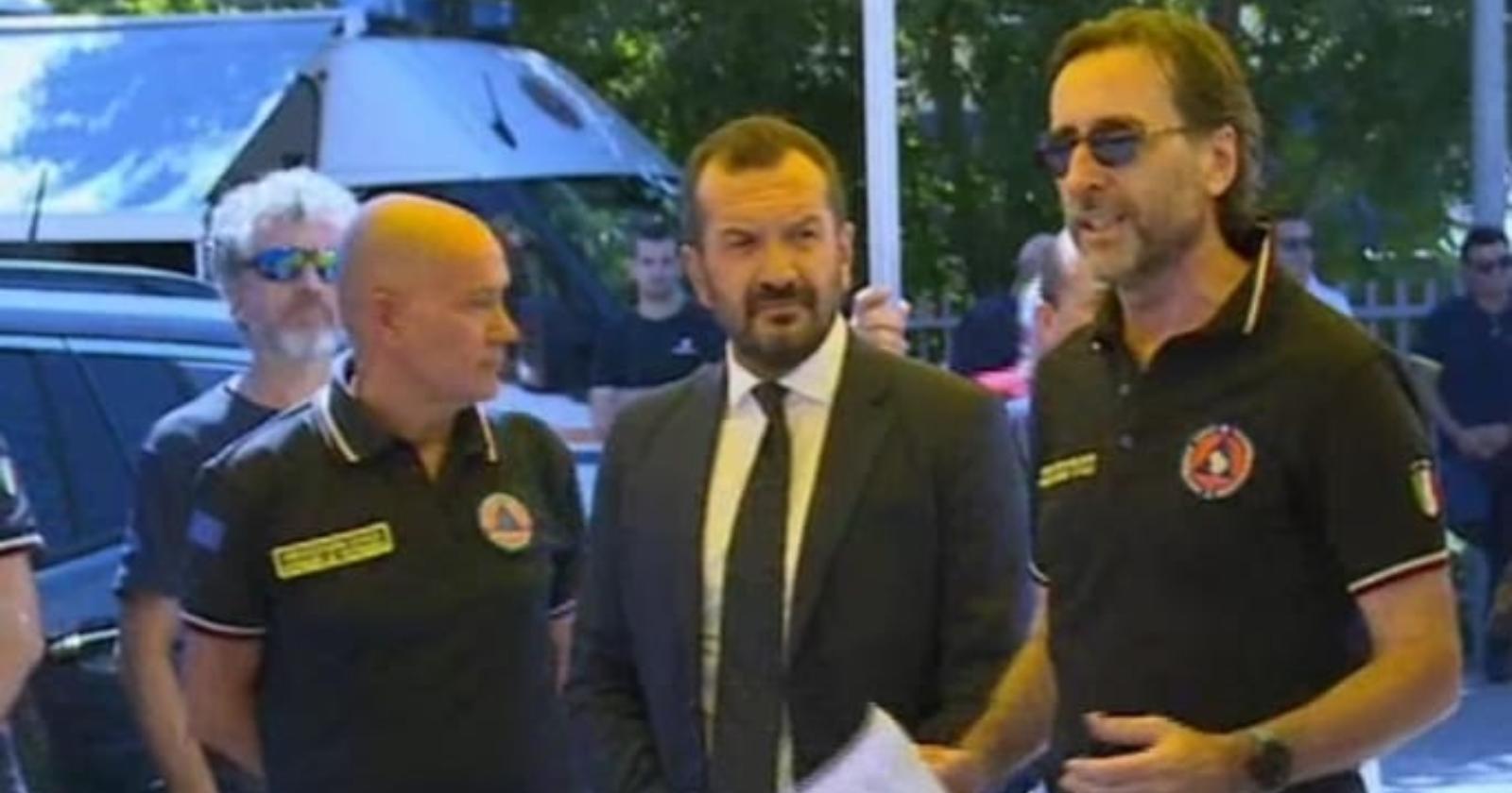 A Potenza il vicegovernatore Pepe tiene a battesimo la consegna dei mezzi antincendio