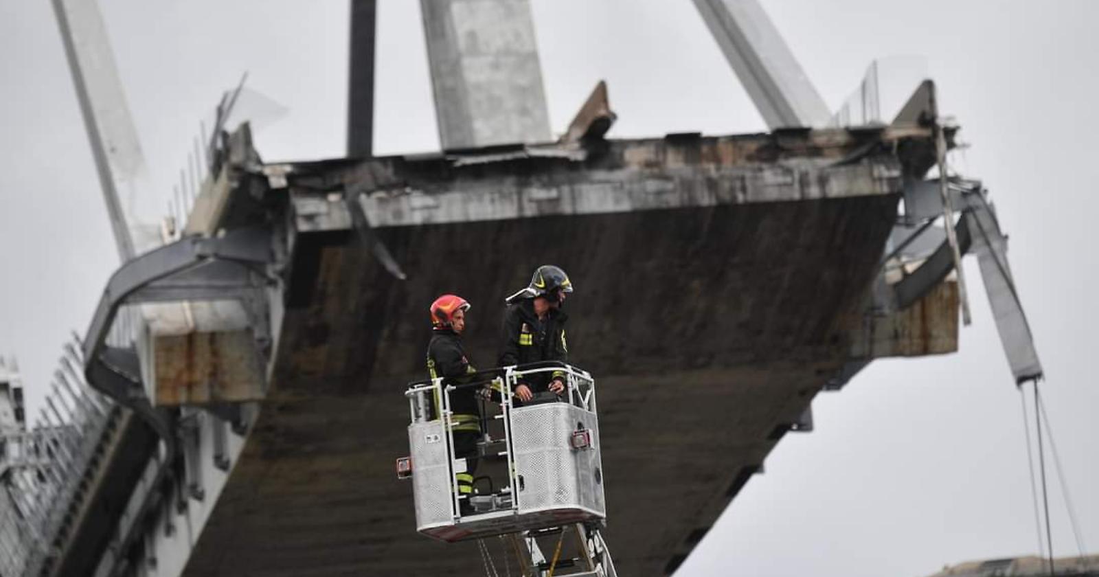 Sei anni fa la tragedia del ponte Morandi a Genova. Mattarella: "Accertare le responsabilità"