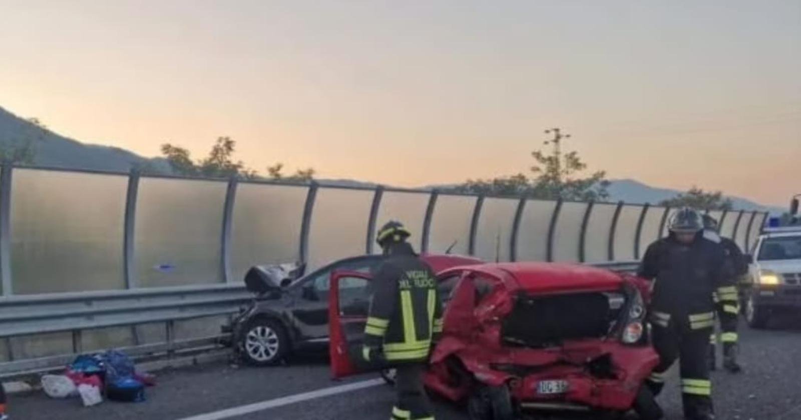 Tragico incidente all'alba sull'A2 allo svincolo di Sala Consilina: vola in cielo una bambina di 7 anni