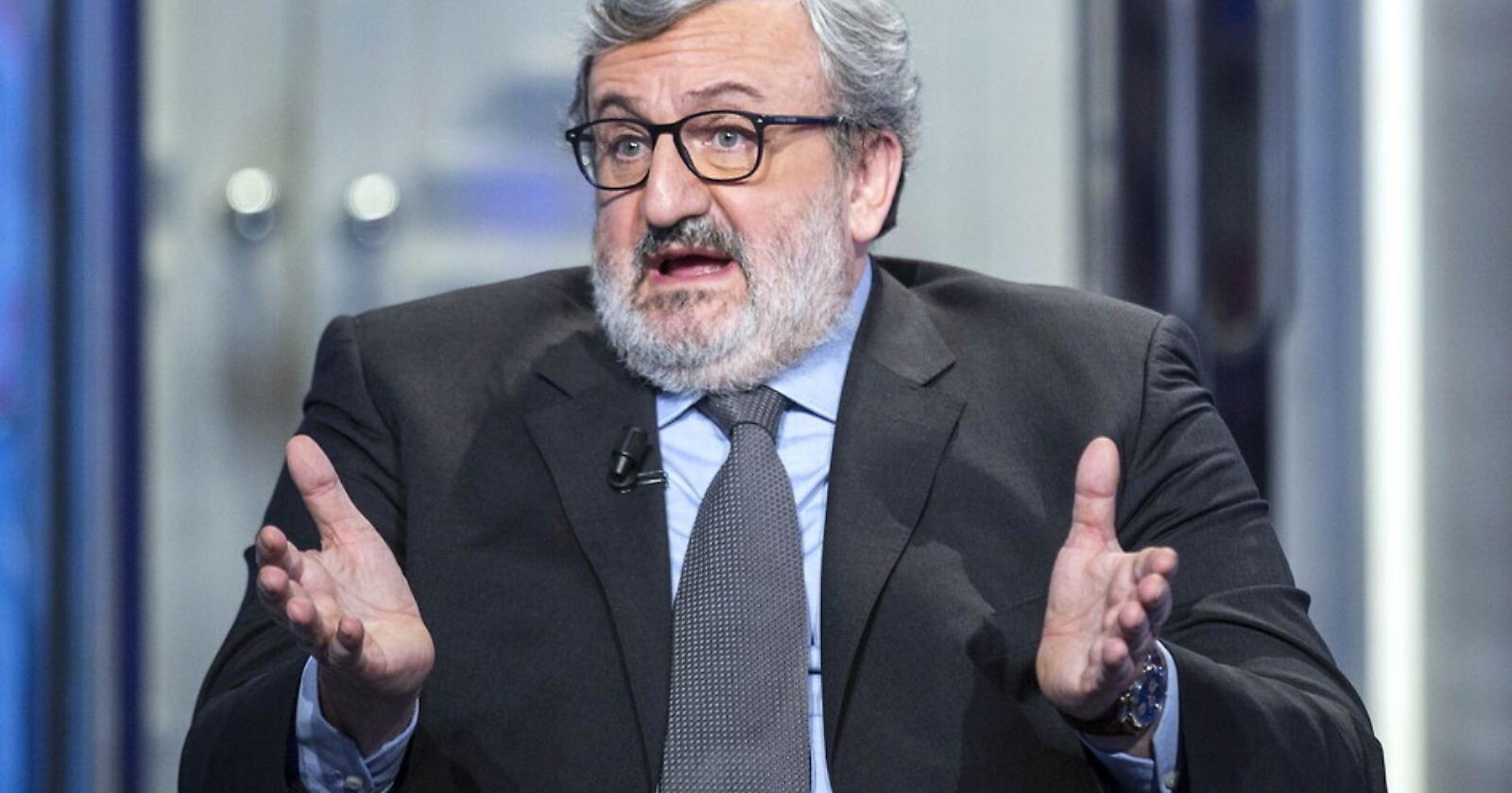 **Divani e Politica: Il Caso Emiliano e la Regione Puglia**