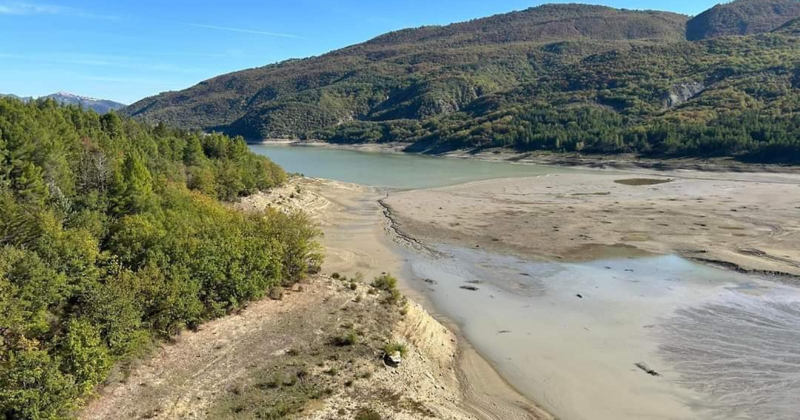 "Nessun rilascio volontario di acqua dal Camastra": parole di Acque del Sud