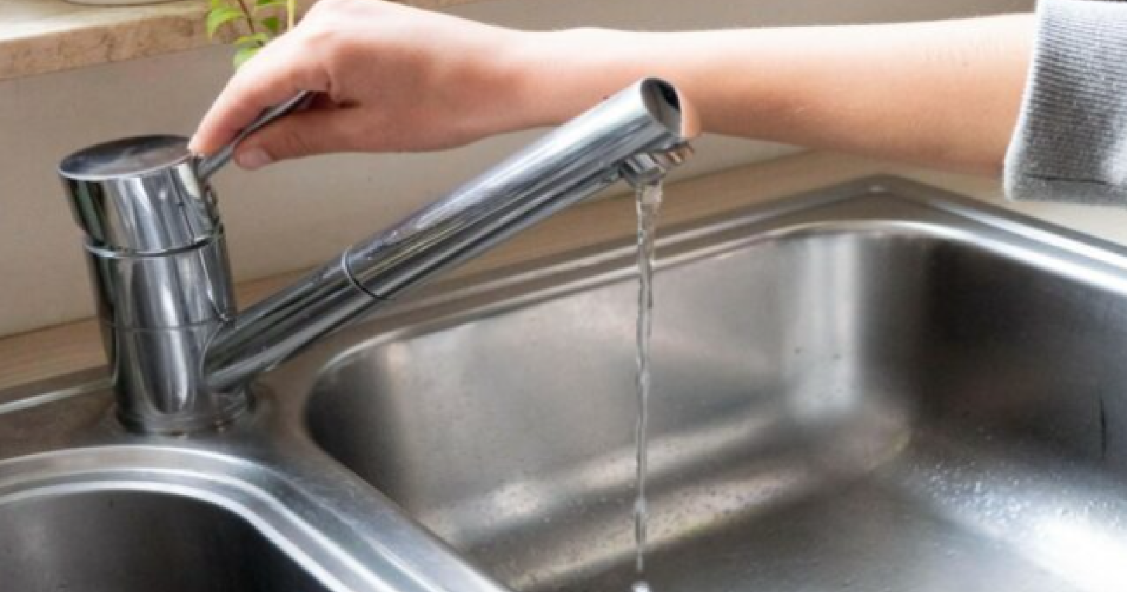 Rubinetti e festività: l’acqua h24 sarà realtà o miraggio?