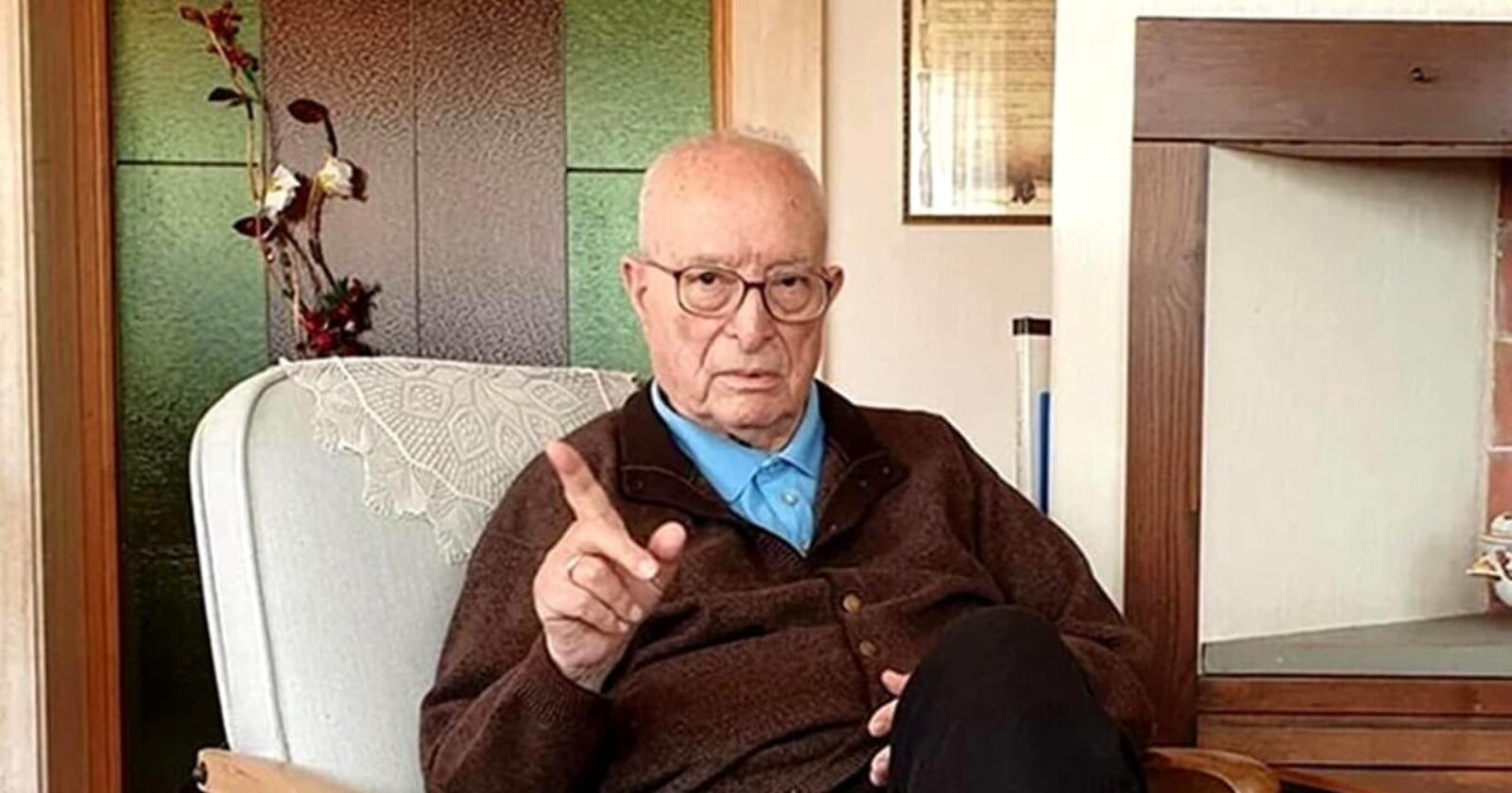 La Scomparsa di Giacinto Urso: Un Vuoto Incolmabile nella Politica Italiana