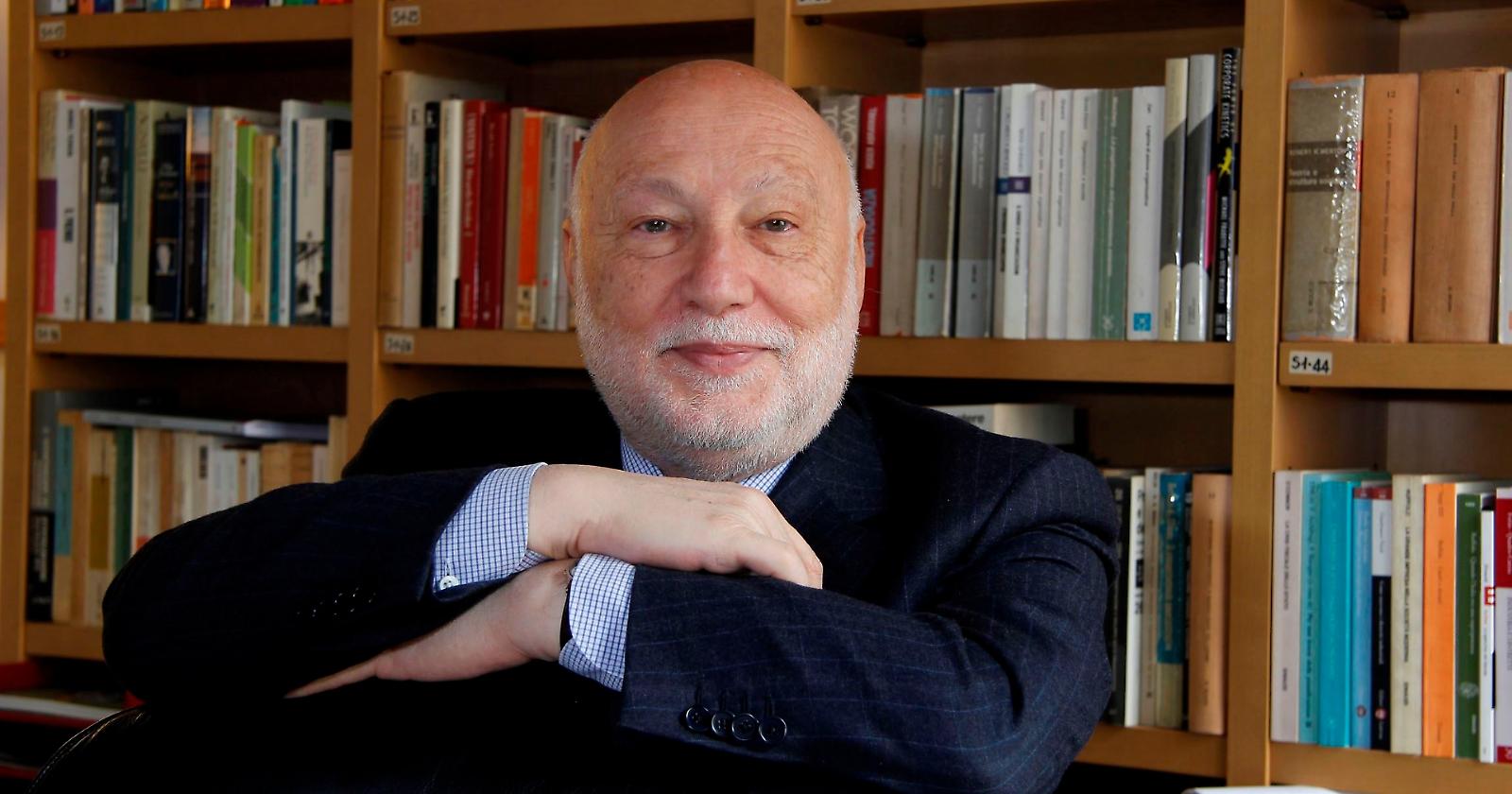 A Rotello, in Molise, il giorno 1 febbraio 1938 nasce il grande sociologo Domenico De Masi, ideatore anche dell'ozio creativo