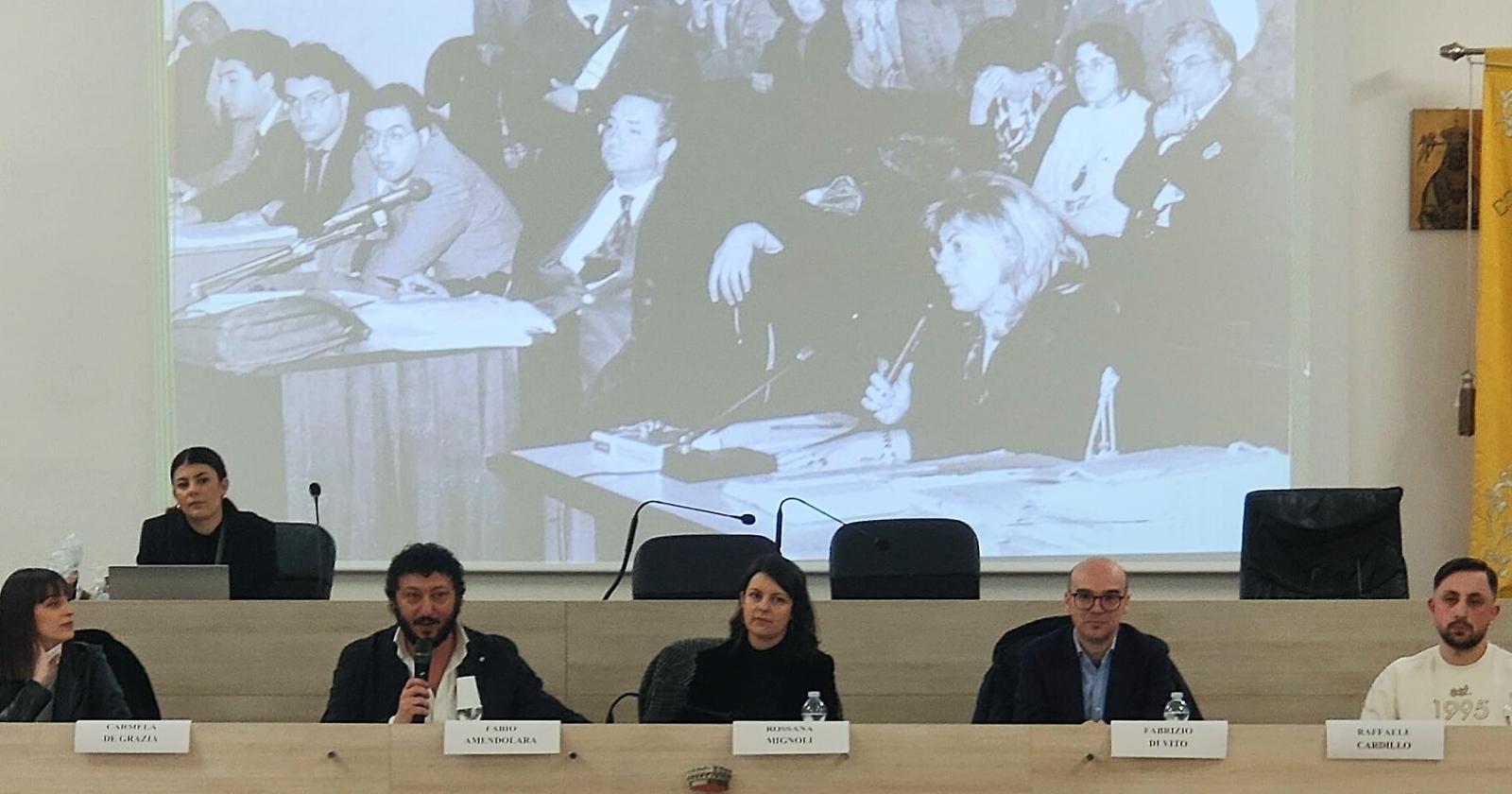 Grande partecipazione a Vietri di Potenza per la presentazione del libro-inchiesta sul Caso Claps di Amendolara e Di Vito 