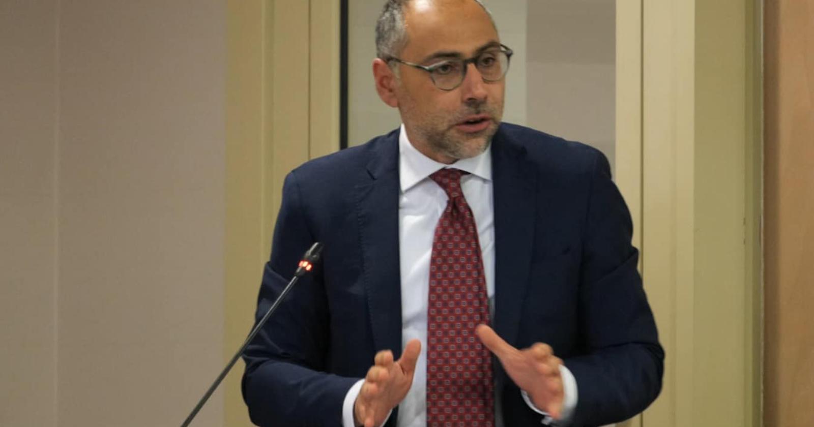 Le verità nascoste di Lacorazza: il caos del centrosinistra è il miglior alleato di Bardi e soci 