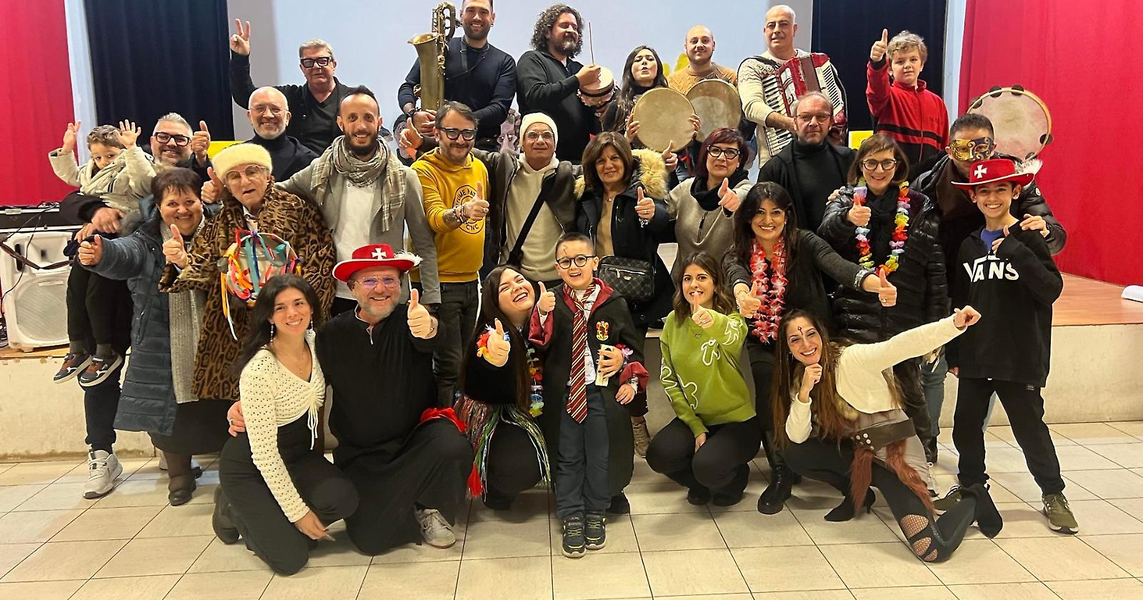 Matera già in delirio di Uascezza' per il Carnevale: "A sposs' a la F'ndén, z'mbonn j abballonn''