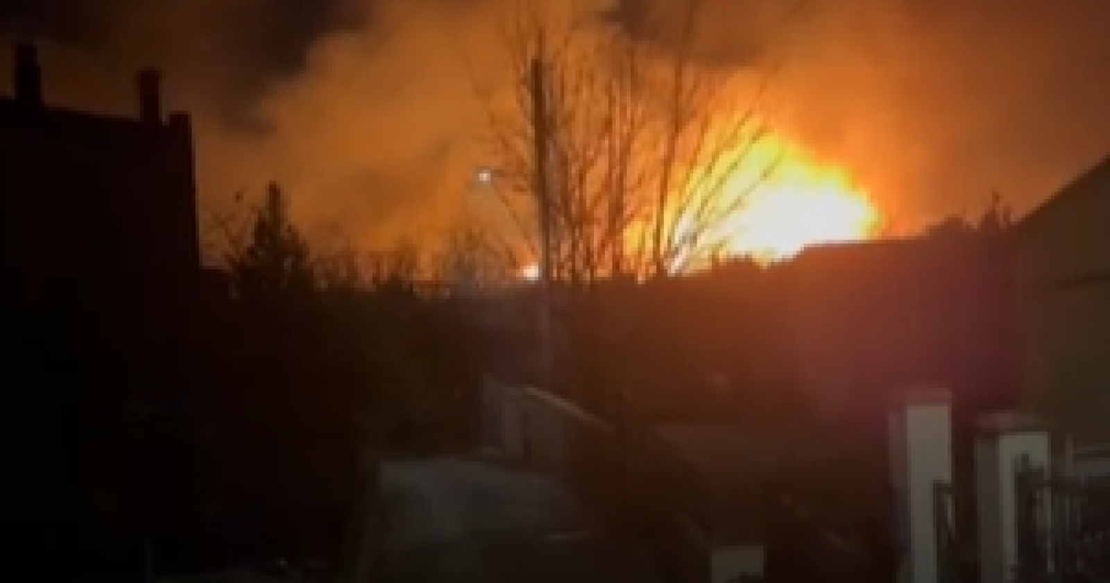In fiamme l'ex Pamafi a Castrocucco di Maratea, nel 2022 si verificò un altro incendio 