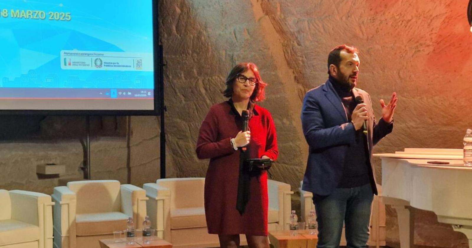 Pepe protagonista sul palco di Casa Cava a Matera: "La politica definisce gli obiettivi, ai tecnici il compito di raggiungerli"