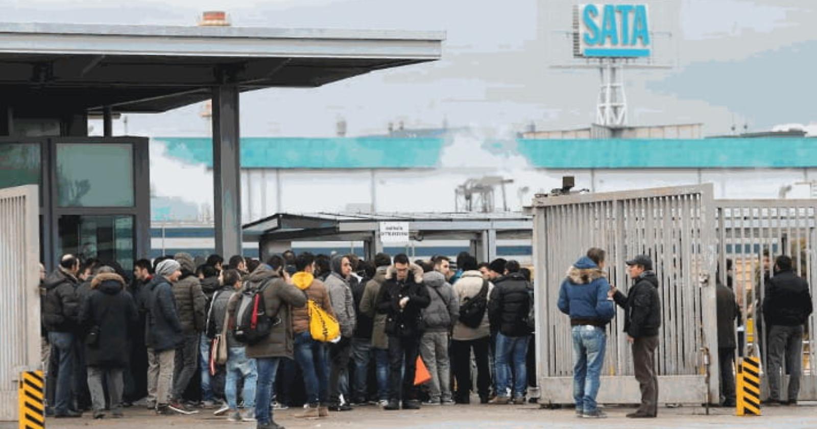 Fiat, Fca, Stellantis: dal 2000 ad oggi oltre 18 miliardi di aiuti e 10mila posti di lavoro in meno
