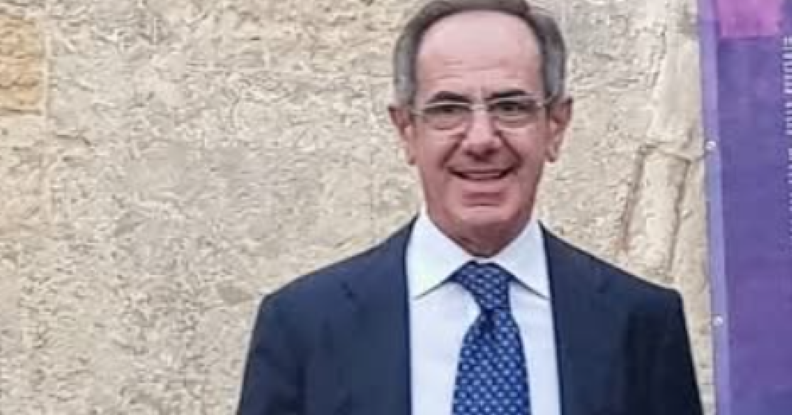 A Matera il sinistro pasticcio, ira di Avs: "Mai autorizzato l'utilizzo del simbolo e del nome per promuovere la candidatura di Santochirico"