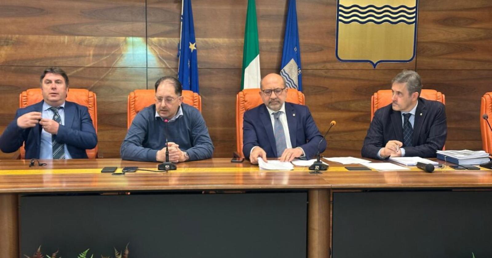 Sanità lucana, potenziamento della medicina territoriale. Latronico: "Investimento di 300 milioni"
