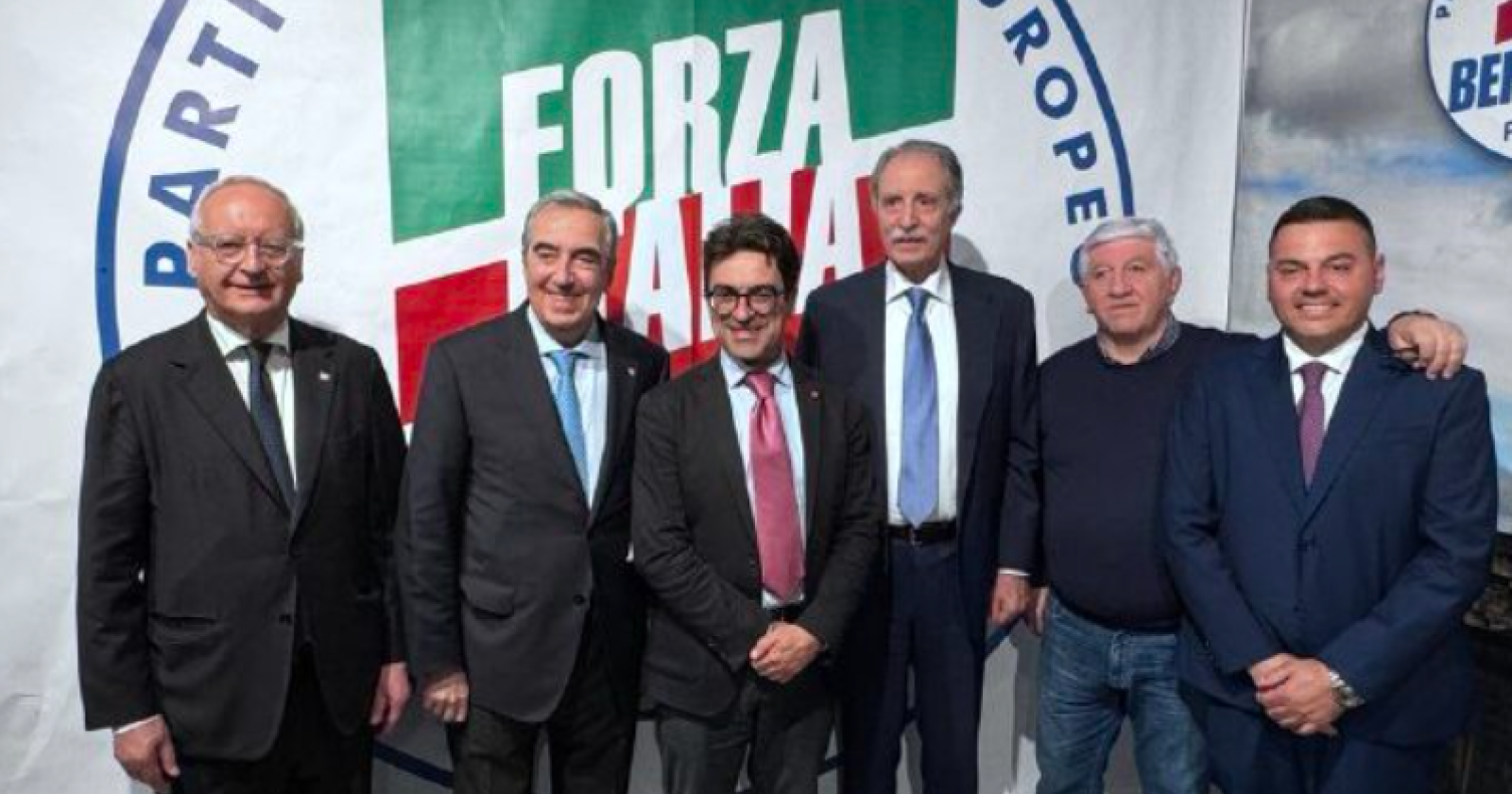 A Matera arriva il forzista Gasparri per la volata di Nicoletti: «Abbiamo preso il vaccino contro la malattia del trasformismo e del familismo»